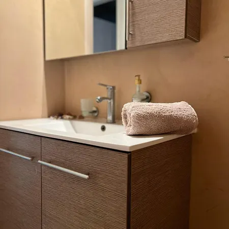 Sias Cozy House